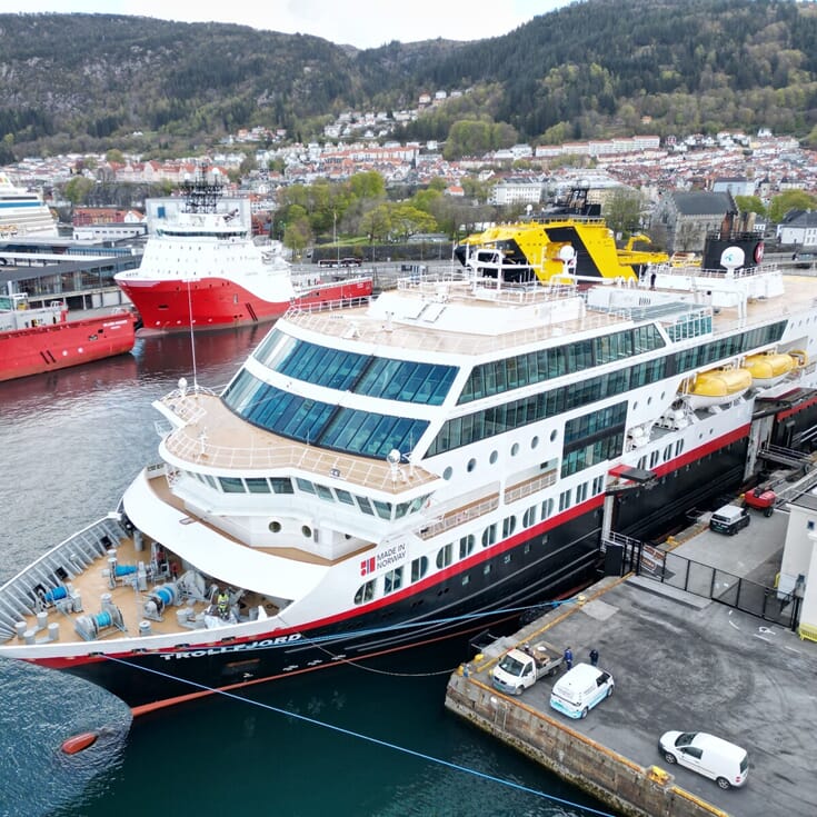 Ny løsning sikrer Hurtigruten nettdekning fra Arktis til de dypeste fjorder