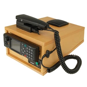 Bordsstativ i tre, Sepura SRG-Serien. Colour Console.